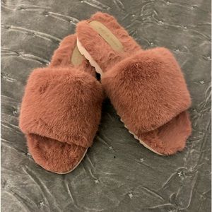 Rag & Bone - pink fuzzy slides.